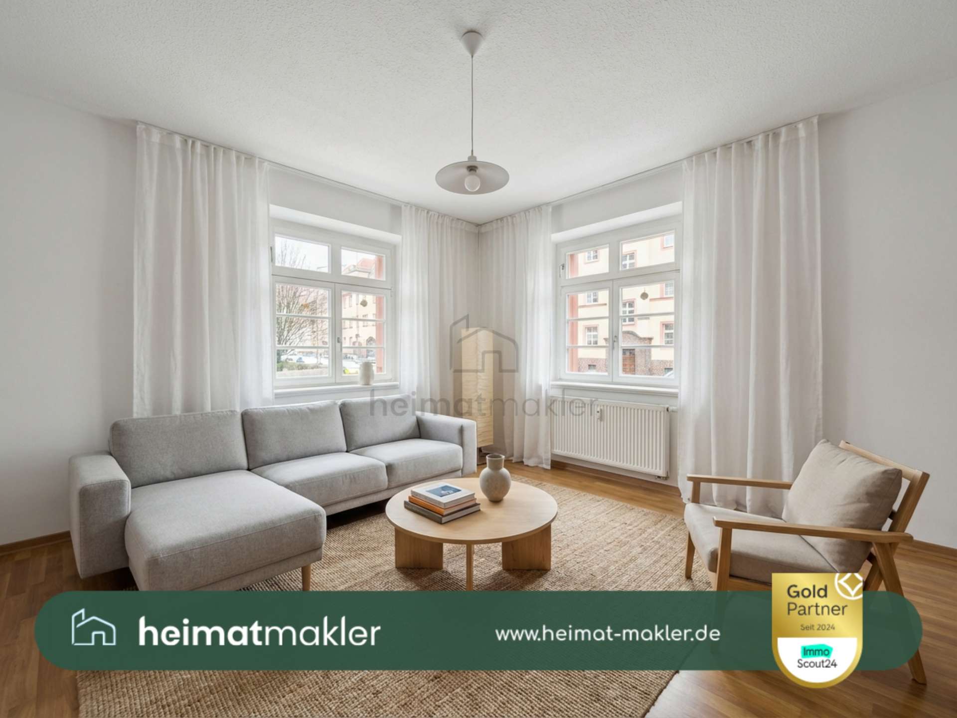 Wohnzimmer eingerichtet